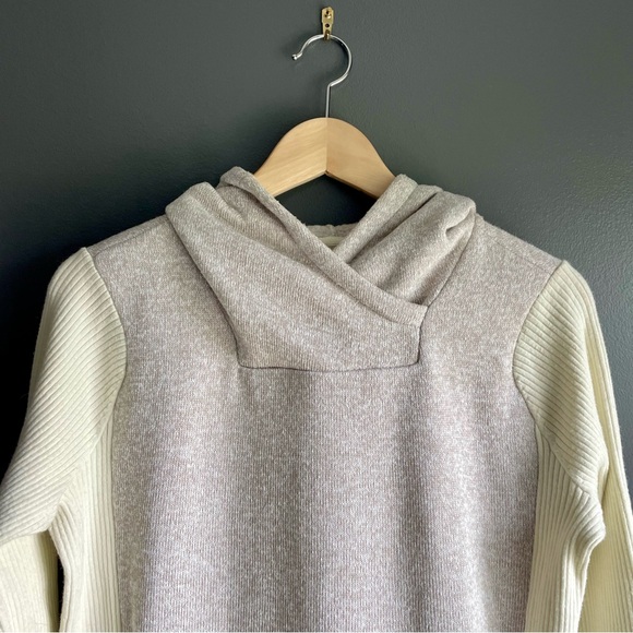 Royal Robbins Womens Table Mountain Hoodie Size Small - Picture 3 of 6